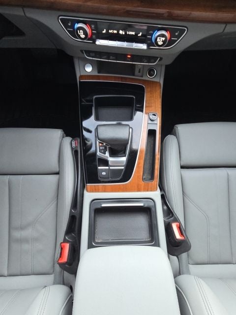 2022 Audi Q5 e S Line
