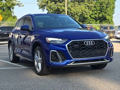 2022 Audi Q5 e S Line