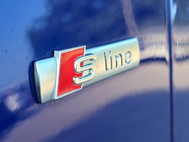 2022 Audi Q5 e S Line