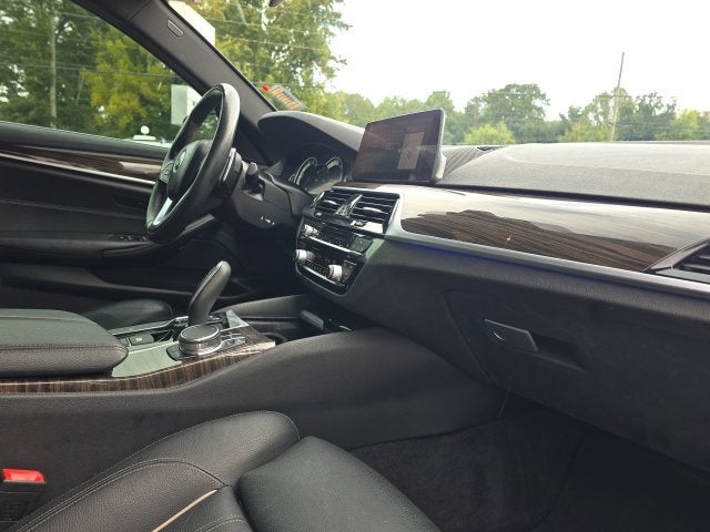2019 BMW 5 Series 530i