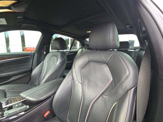 2019 BMW 5 Series 530i