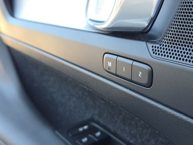 2020 Volvo XC40 Momentum