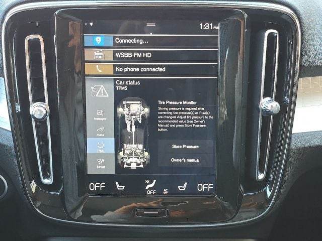 2020 Volvo XC40 Momentum