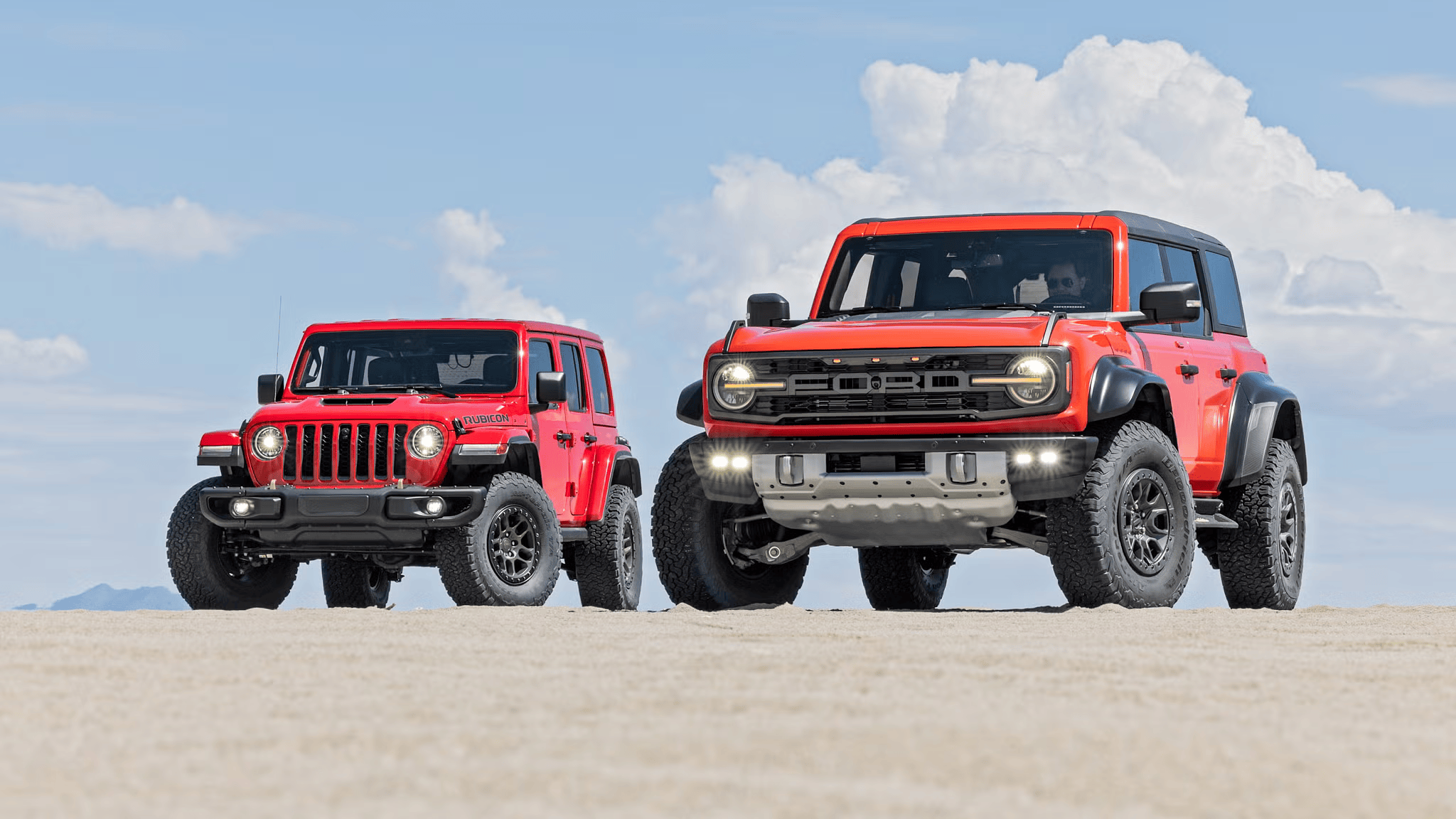 Ford Bronco VS Jeep Wrangler Moab 392 
